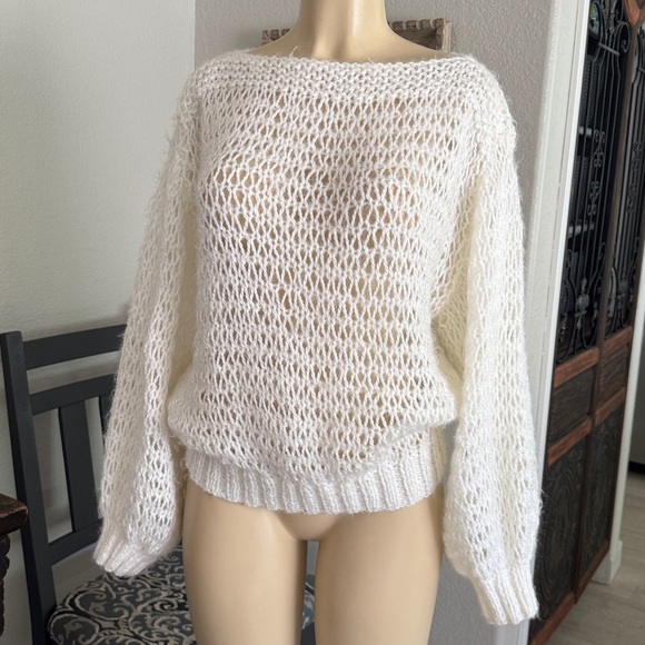 hand knitted loose weave bell sleeve SWEATER - Picture 2 of 5